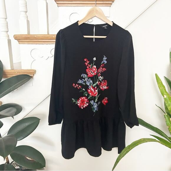 Express Black Embroidered Tunic Floral Print Long Sleeve Ruffle Hem Size PS - Picture 1 of 7